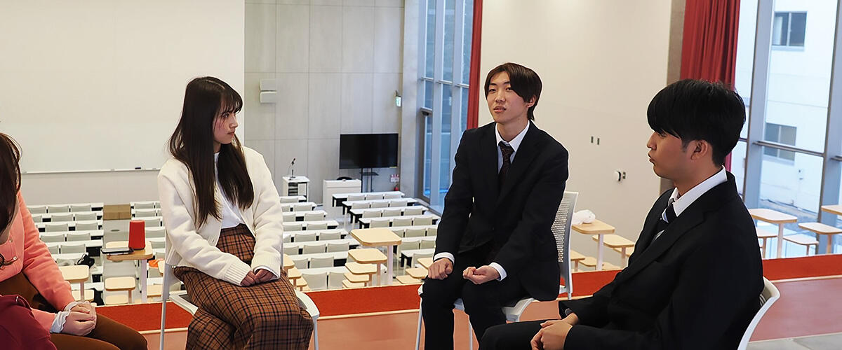 座談会（クロストーク）の様子