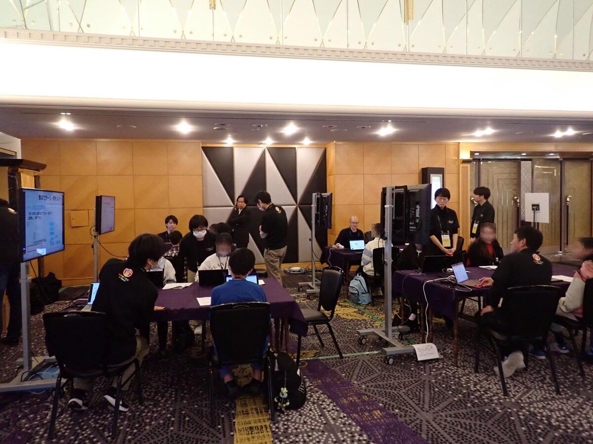 小学生向けプログラミング講座の様子